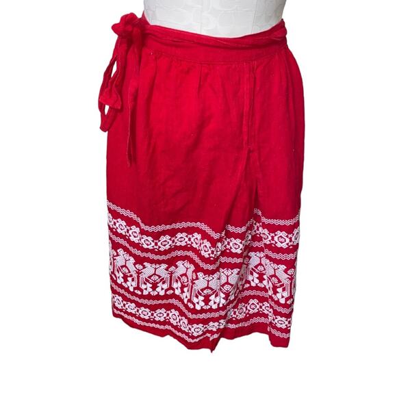 Vintage Retro Embroidered Hem Wrap Skirt Boho Indie Size Small Red and White - Picture 1 of 7
